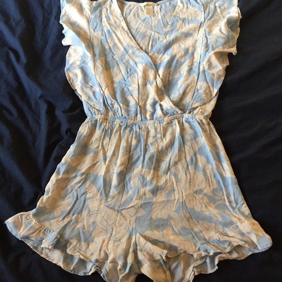 Sweet Floral Romper - Picture 1 of 4
